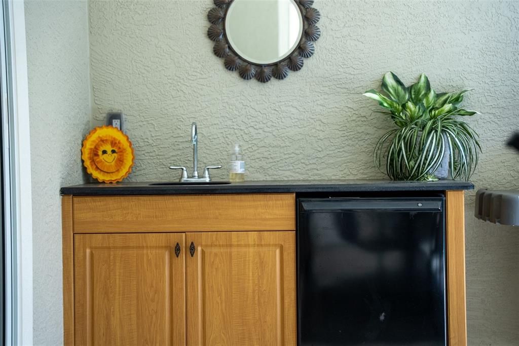 For Sale: $640,000 (3 beds, 3 baths, 2552 Square Feet)