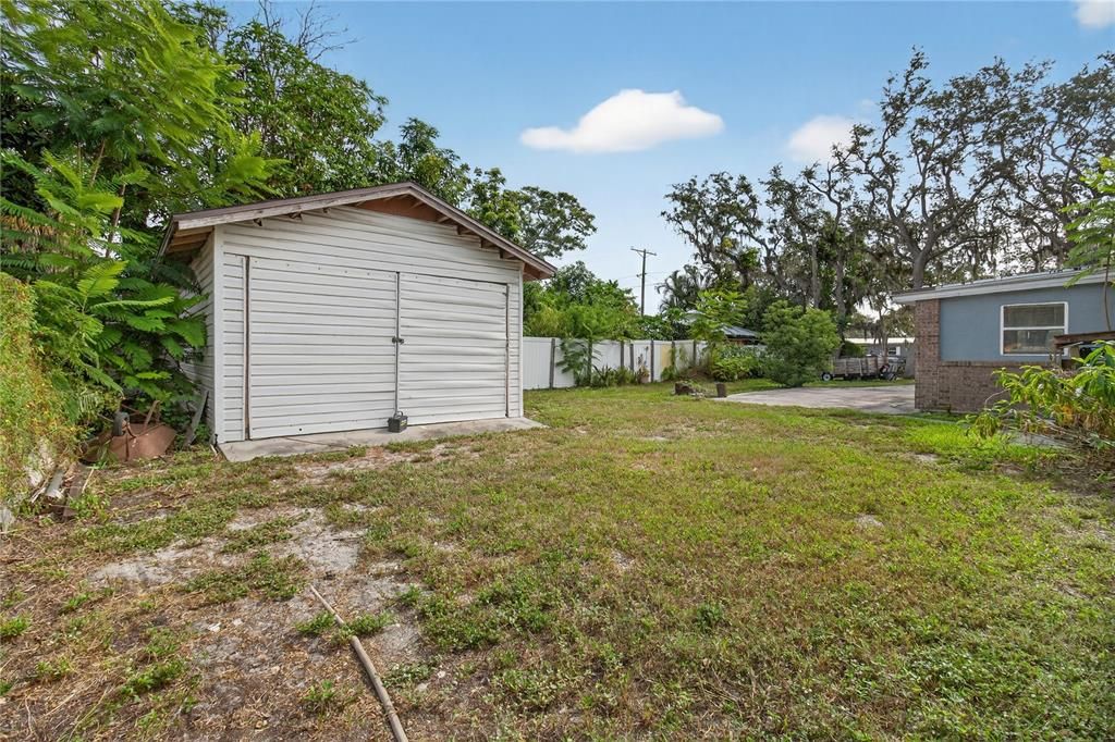 На продажу: $183,000 (3 спален, 1 ванн, 1628 Квадратных фут)