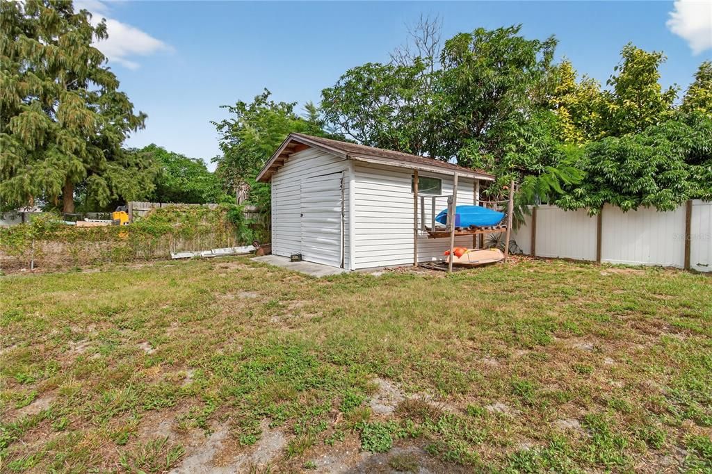 На продажу: $183,000 (3 спален, 1 ванн, 1628 Квадратных фут)