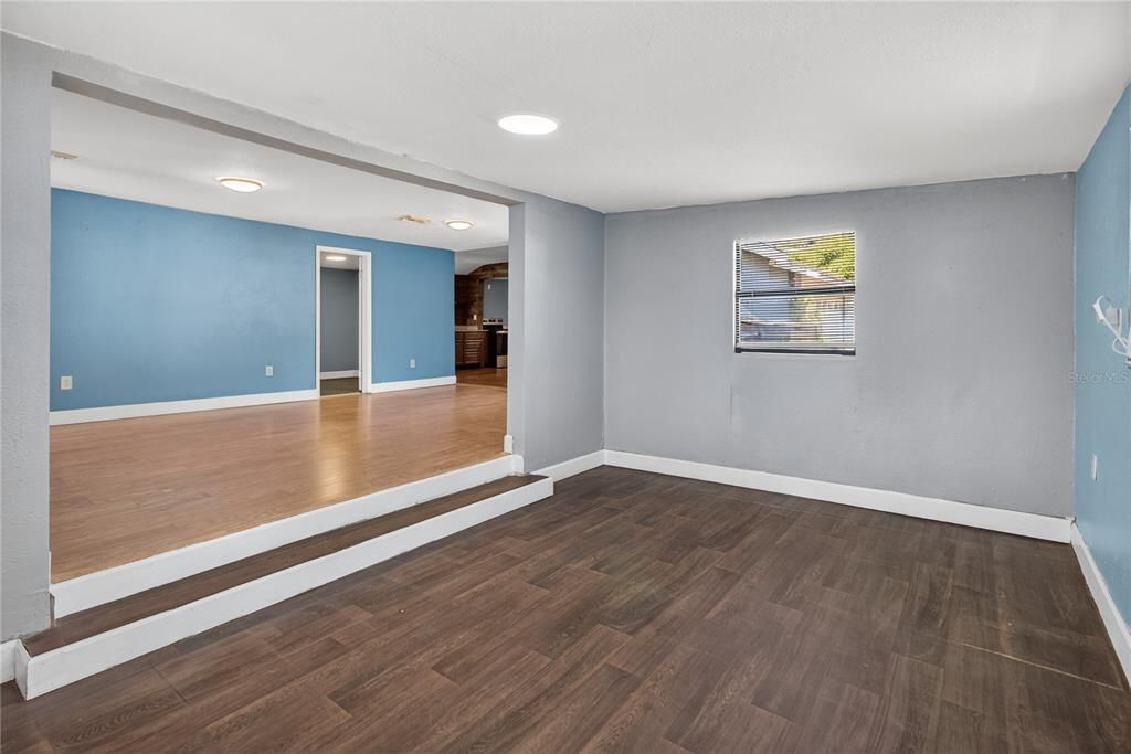 На продажу: $183,000 (3 спален, 1 ванн, 1628 Квадратных фут)