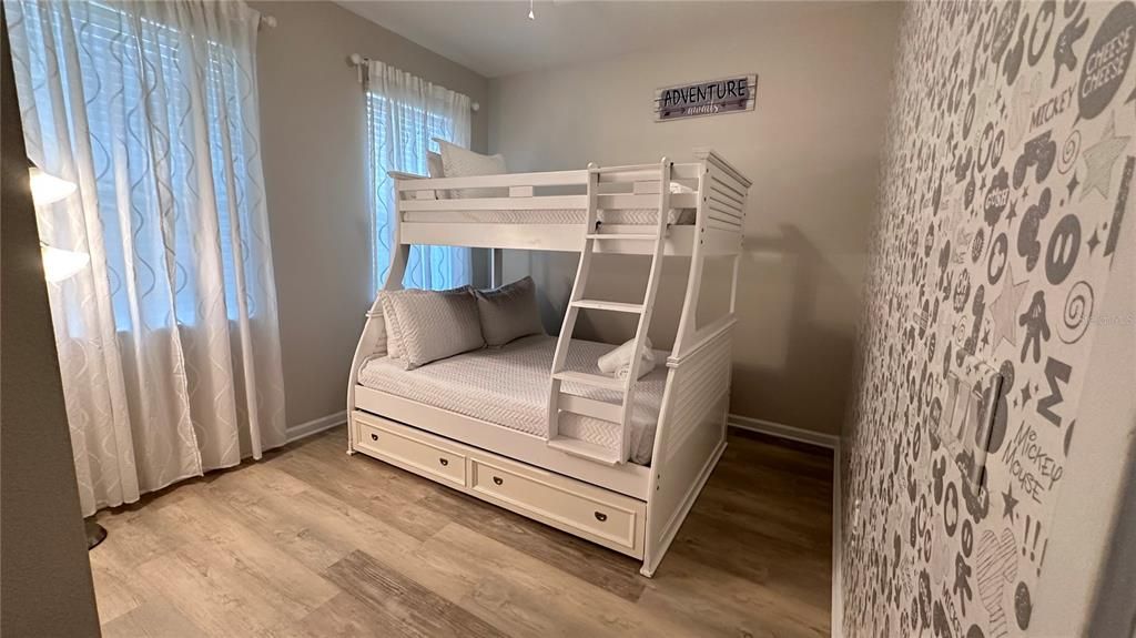 For Rent: $3,850 (4 beds, 3 baths, 1937 Square Feet)