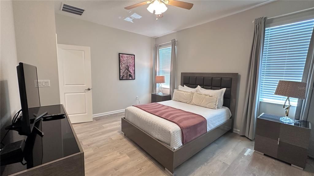 For Rent: $3,850 (4 beds, 3 baths, 1937 Square Feet)