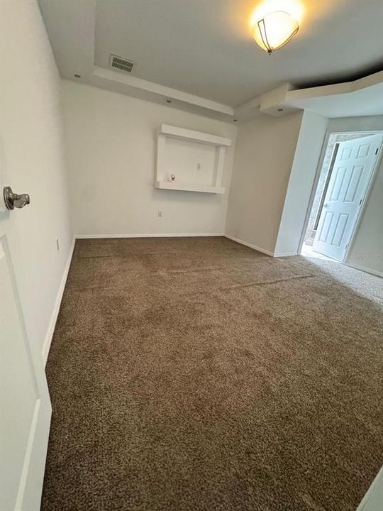 Active With Contract: $350,000 (4 beds, 2 baths, 1560 Square Feet)