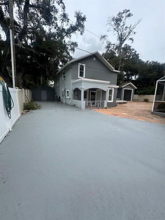 Active With Contract: $350,000 (4 beds, 2 baths, 1560 Square Feet)