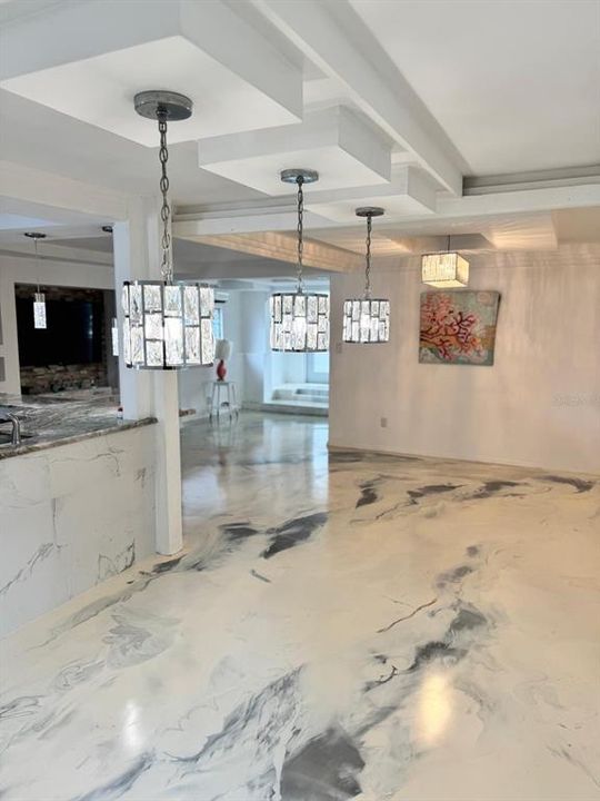 Active With Contract: $350,000 (4 beds, 2 baths, 1560 Square Feet)