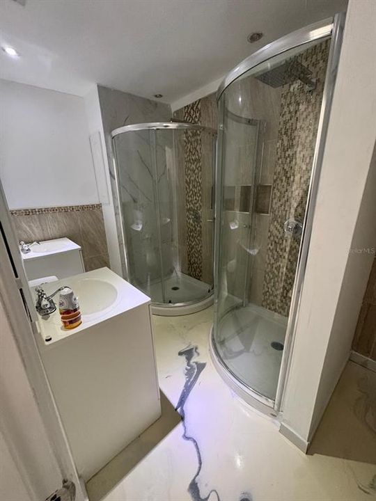 Active With Contract: $350,000 (4 beds, 2 baths, 1560 Square Feet)