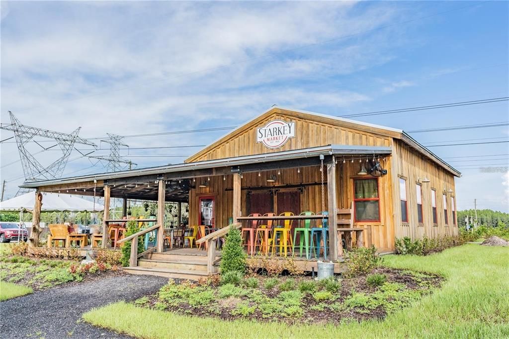 For Rent: $3,400 (3 beds, 2 baths, 2005 Square Feet)