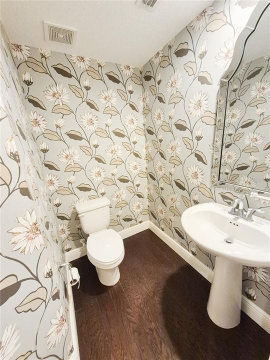 For Rent: $3,400 (3 beds, 2 baths, 2005 Square Feet)