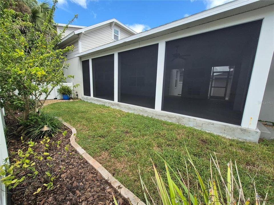 For Rent: $3,400 (3 beds, 2 baths, 2005 Square Feet)