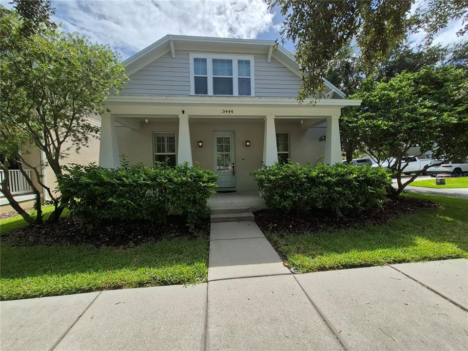 For Rent: $3,400 (3 beds, 2 baths, 2005 Square Feet)