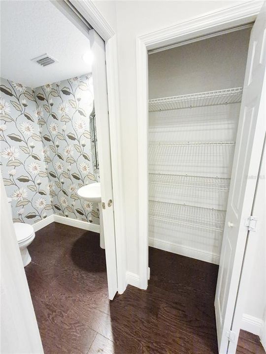 For Rent: $3,400 (3 beds, 2 baths, 2005 Square Feet)