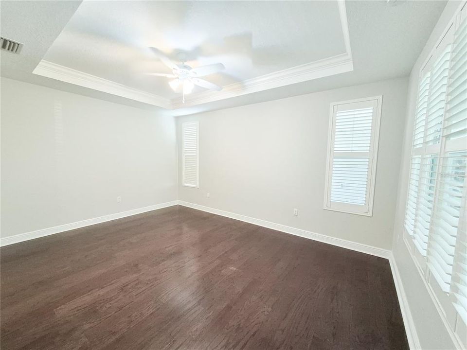 For Rent: $3,400 (3 beds, 2 baths, 2005 Square Feet)