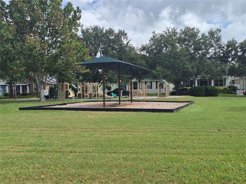 For Rent: $3,400 (3 beds, 2 baths, 2005 Square Feet)