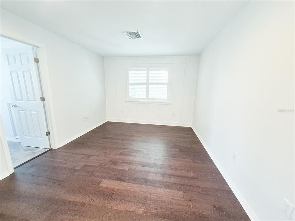 For Rent: $3,400 (3 beds, 2 baths, 2005 Square Feet)