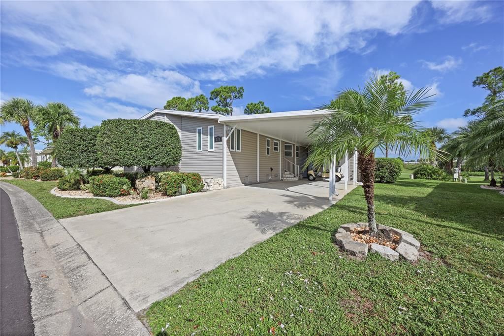 合同活跃: $235,000 (2 贝兹, 2 浴室, 1456 平方英尺)