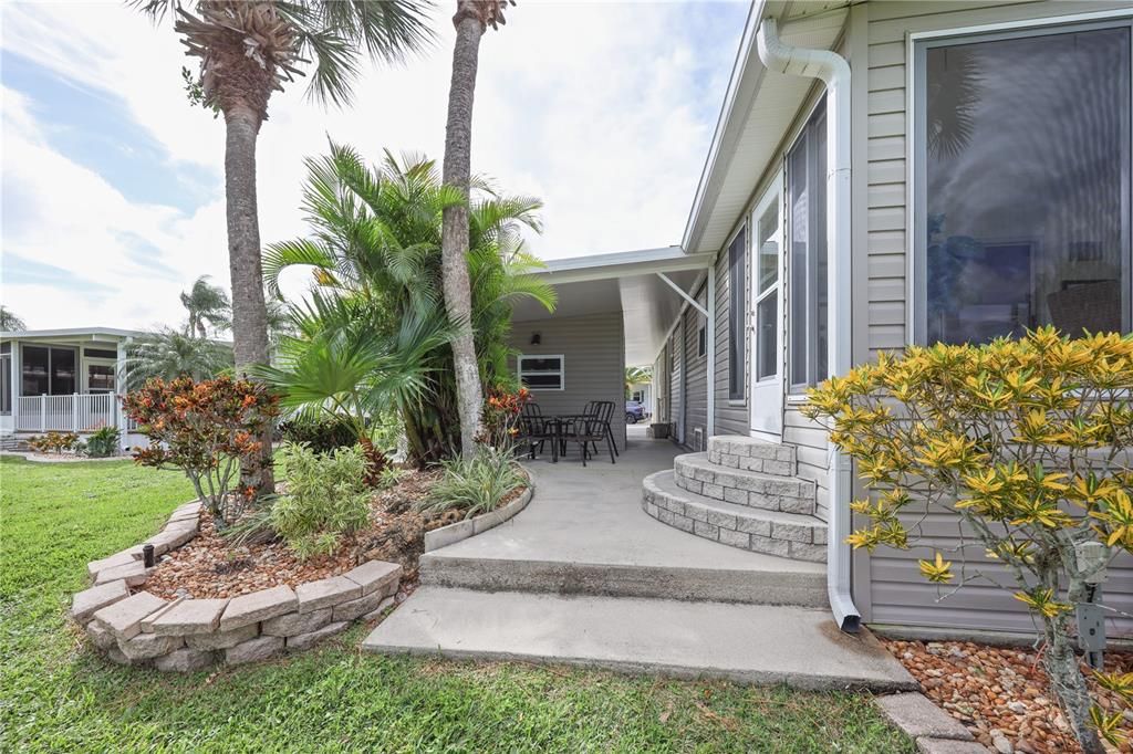 合同活跃: $235,000 (2 贝兹, 2 浴室, 1456 平方英尺)