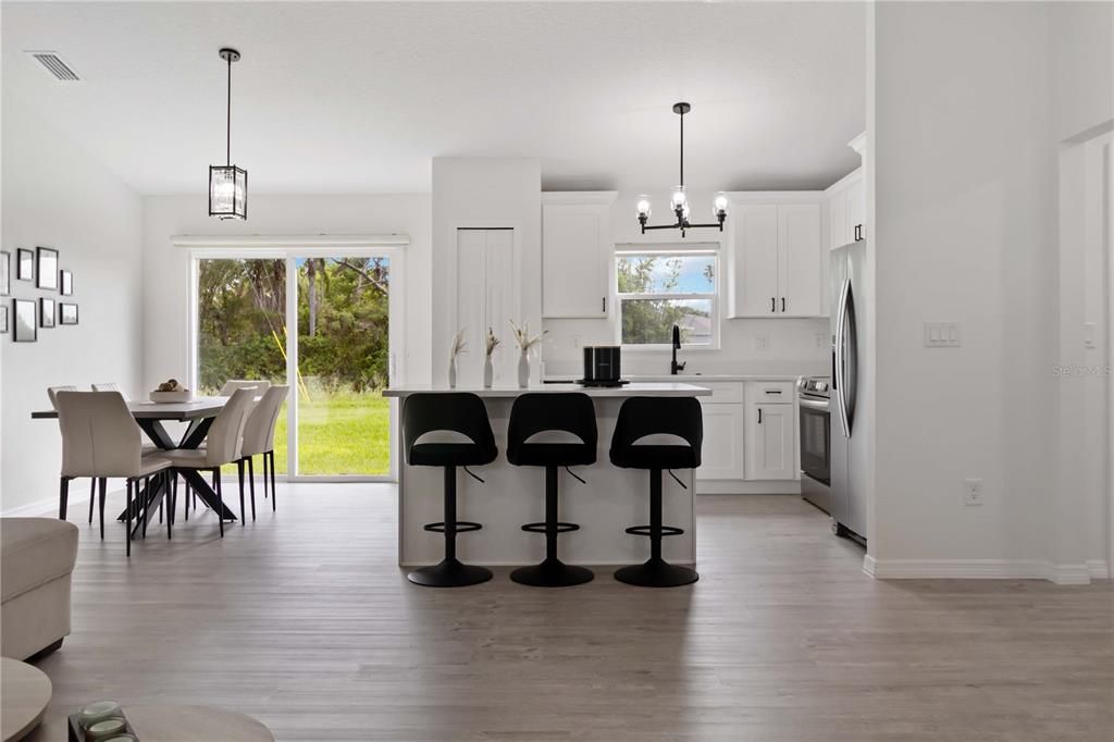 待售: $339,900 (3 贝兹, 2 浴室, 1354 平方英尺)