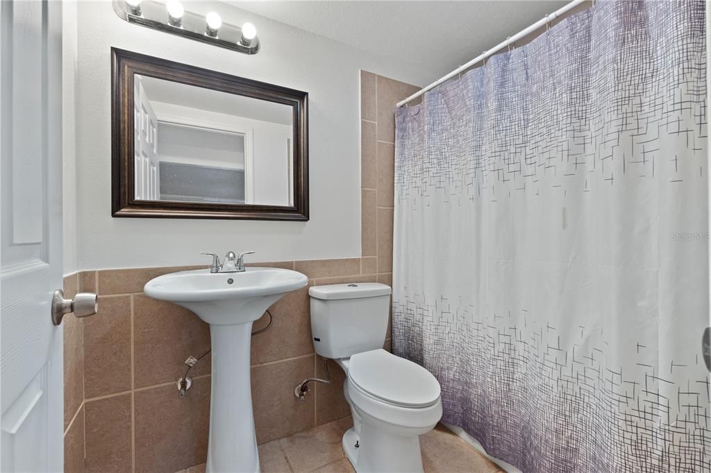 For Rent: $1,650 (2 beds, 2 baths, 1020 Square Feet)