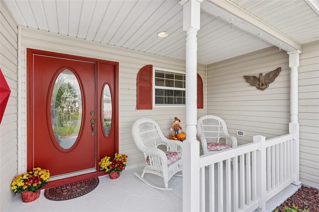 合同活跃: $425,000 (3 贝兹, 2 浴室, 2216 平方英尺)