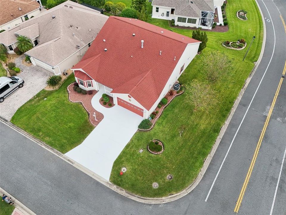 合同活跃: $425,000 (3 贝兹, 2 浴室, 2216 平方英尺)