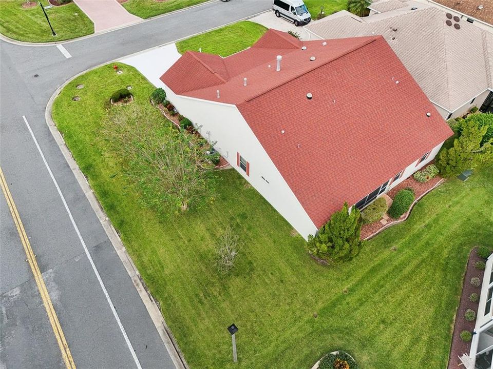 合同活跃: $425,000 (3 贝兹, 2 浴室, 2216 平方英尺)