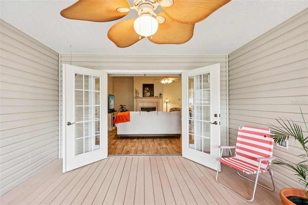 合同活跃: $425,000 (3 贝兹, 2 浴室, 2216 平方英尺)