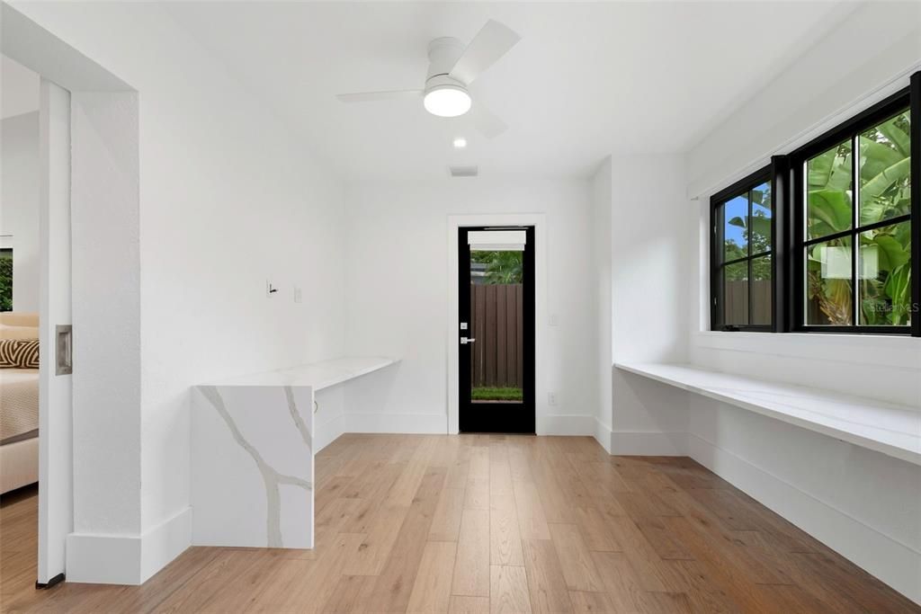 待售: $1,159,000 (4 贝兹, 2 浴室, 2745 平方英尺)