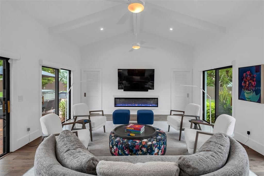 待售: $1,159,000 (4 贝兹, 2 浴室, 2745 平方英尺)