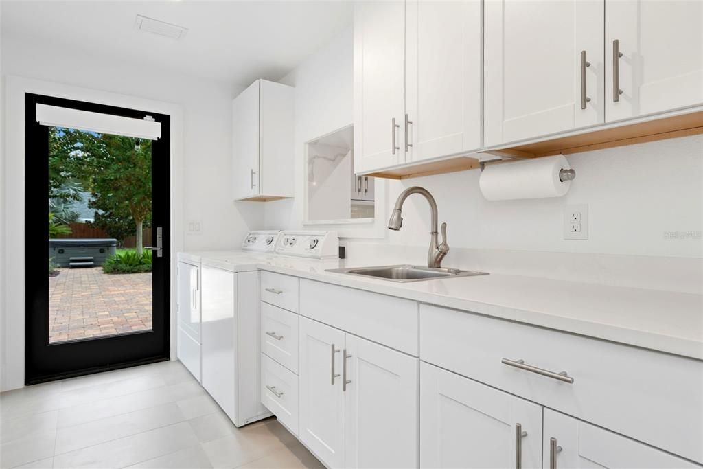 待售: $1,159,000 (4 贝兹, 2 浴室, 2745 平方英尺)