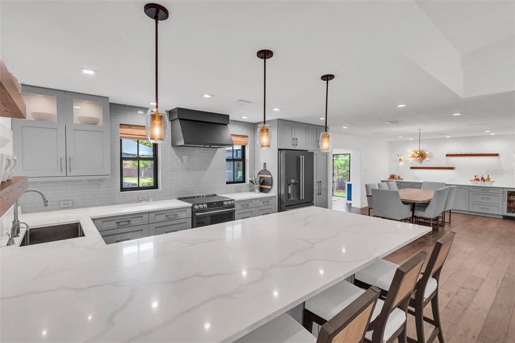 待售: $1,159,000 (4 贝兹, 2 浴室, 2745 平方英尺)