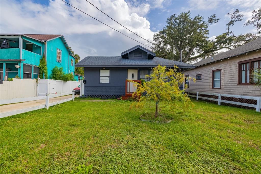 На продажу: $200,000 (3 спален, 1 ванн, 1108 Квадратных фут)