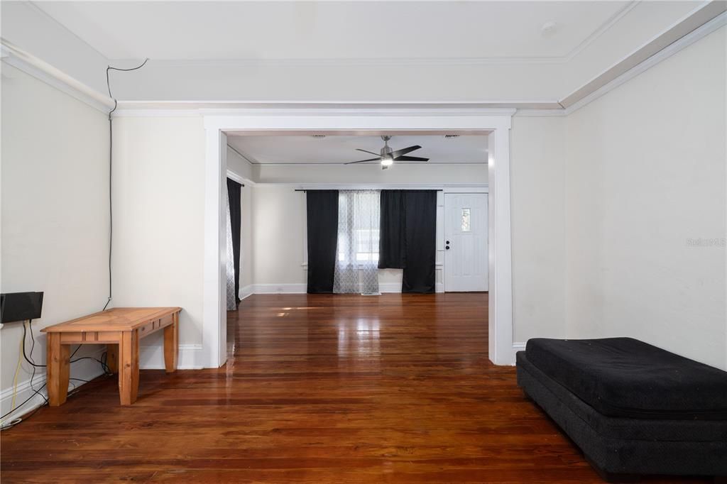 На продажу: $200,000 (3 спален, 1 ванн, 1108 Квадратных фут)