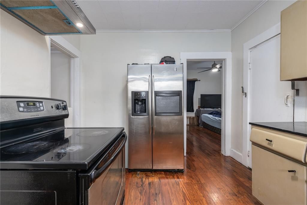 На продажу: $200,000 (3 спален, 1 ванн, 1108 Квадратных фут)