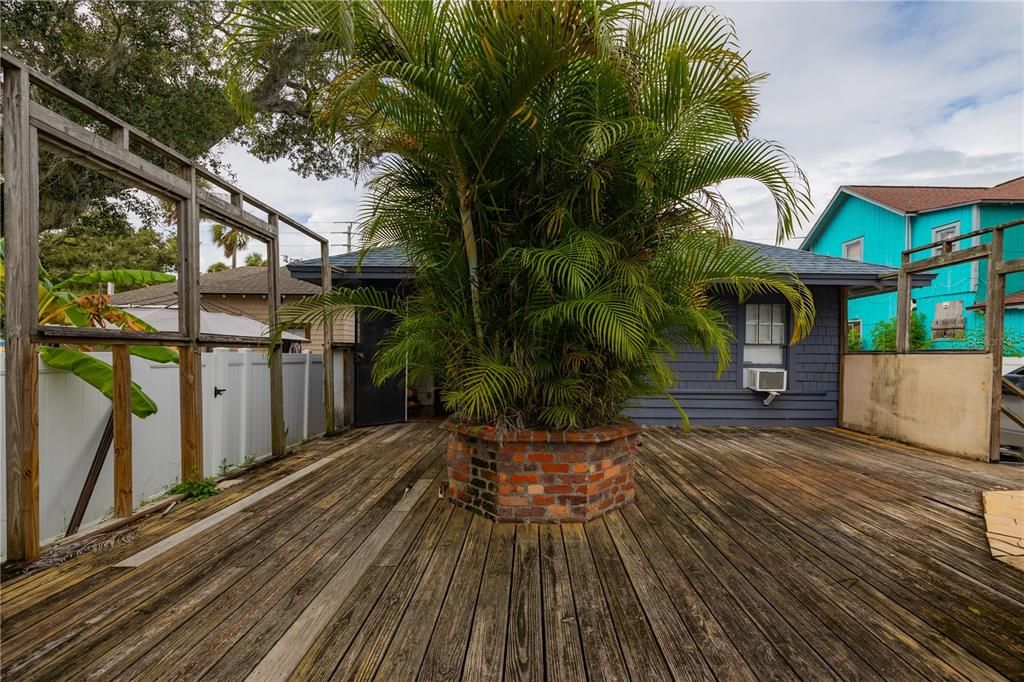 На продажу: $200,000 (3 спален, 1 ванн, 1108 Квадратных фут)