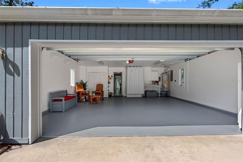 For Sale: $875,000 (3 beds, 2 baths, 2350 Square Feet)