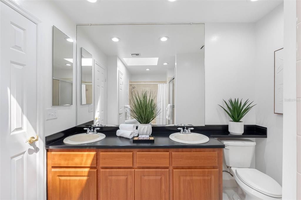 For Sale: $875,000 (3 beds, 2 baths, 2350 Square Feet)