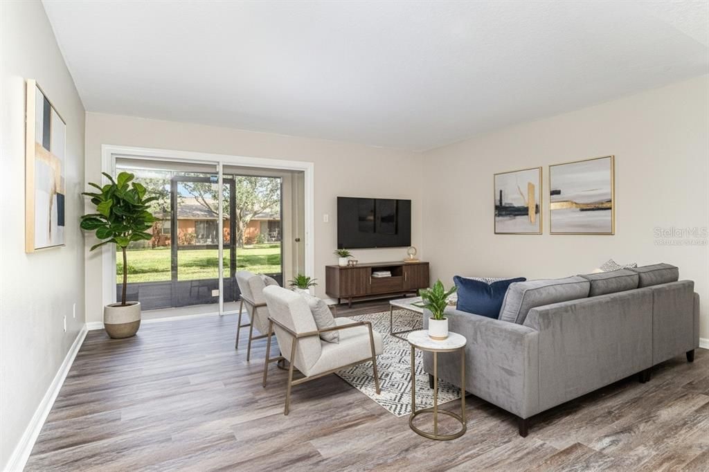 Active With Contract: $205,000 (2 beds, 1 baths, 1281 Square Feet)