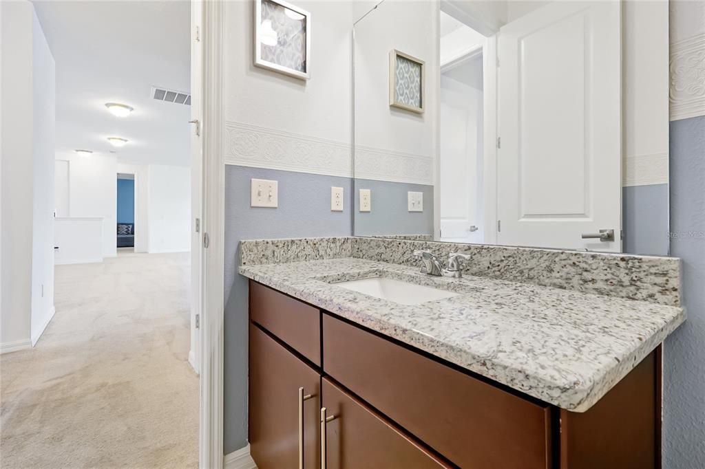 待售: $1,100,000 (7 贝兹, 5 浴室, 5075 平方英尺)