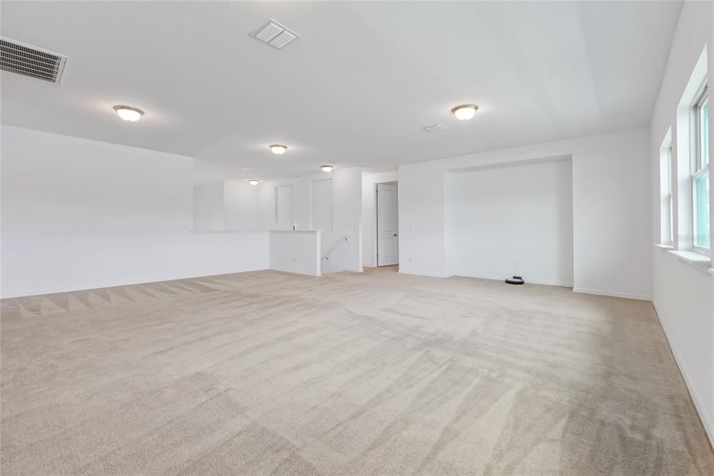 待售: $1,100,000 (7 贝兹, 5 浴室, 5075 平方英尺)