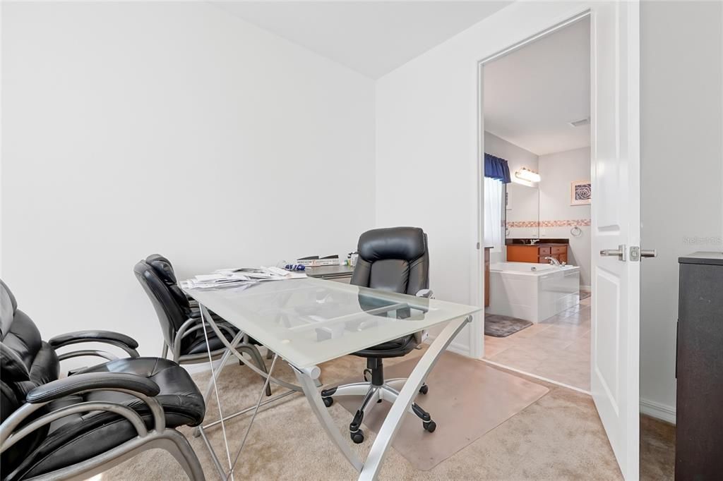 待售: $1,100,000 (7 贝兹, 5 浴室, 5075 平方英尺)