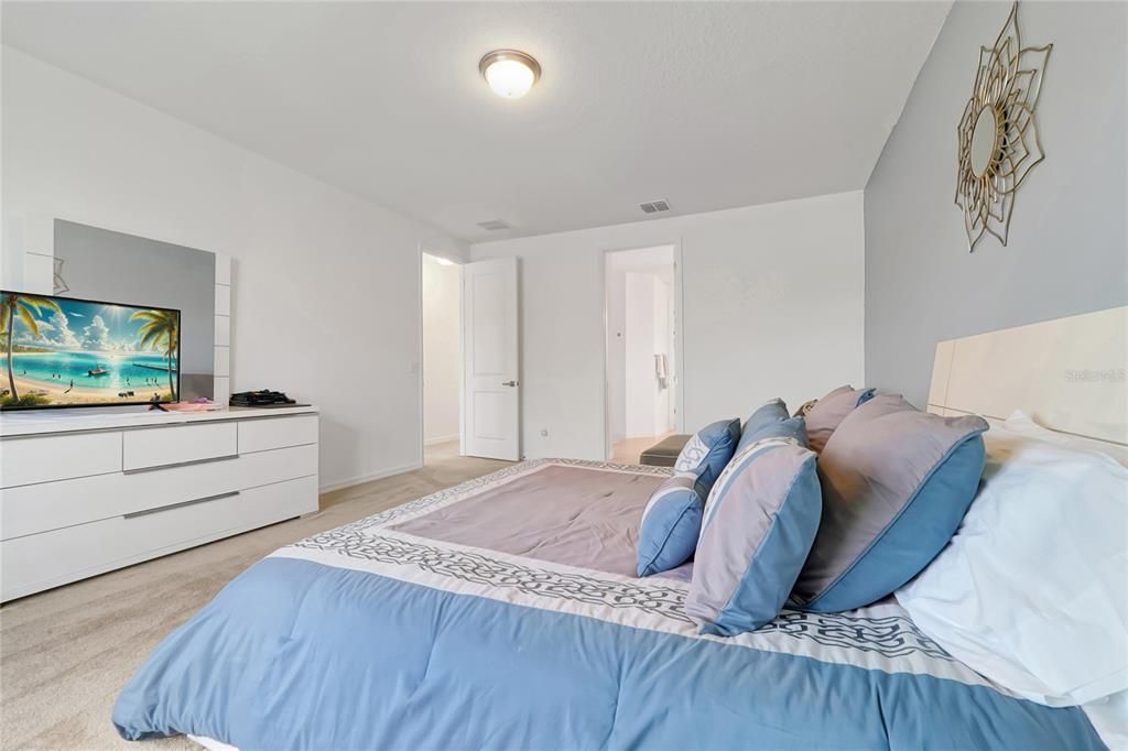 待售: $1,100,000 (7 贝兹, 5 浴室, 5075 平方英尺)