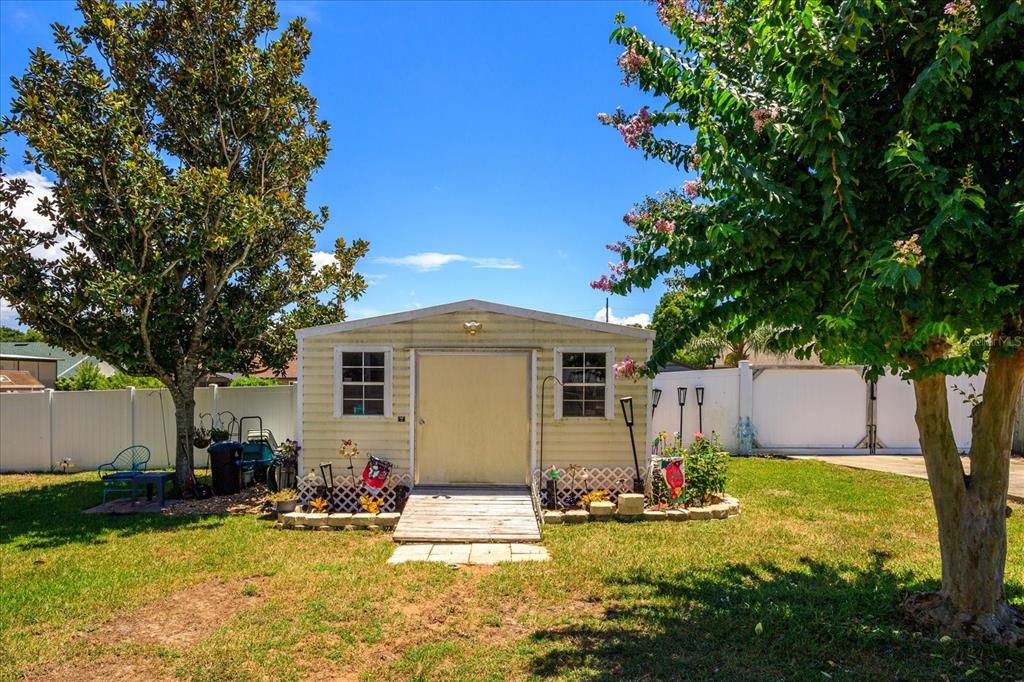 For Sale: $395,000 (3 beds, 2 baths, 1844 Square Feet)