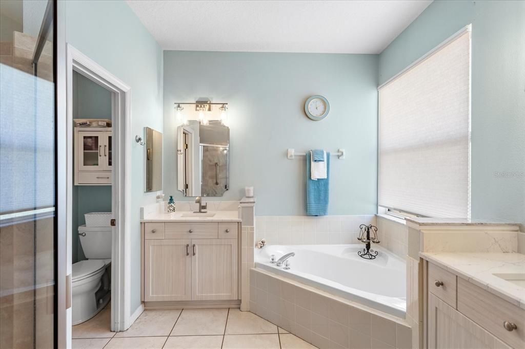 For Sale: $395,000 (3 beds, 2 baths, 1844 Square Feet)