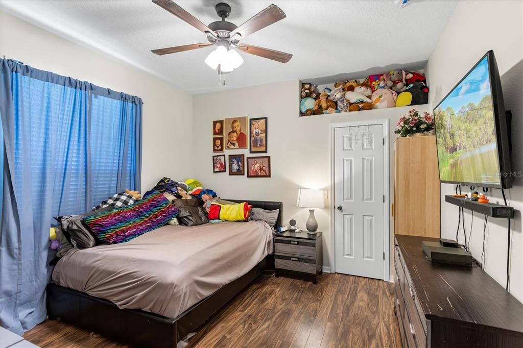 For Sale: $395,000 (3 beds, 2 baths, 1844 Square Feet)