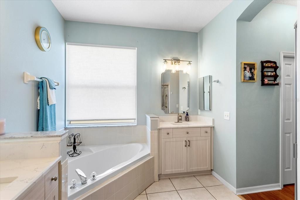 For Sale: $395,000 (3 beds, 2 baths, 1844 Square Feet)