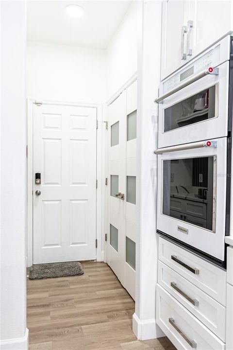 For Sale: $739,000 (3 beds, 3 baths, 2307 Square Feet)