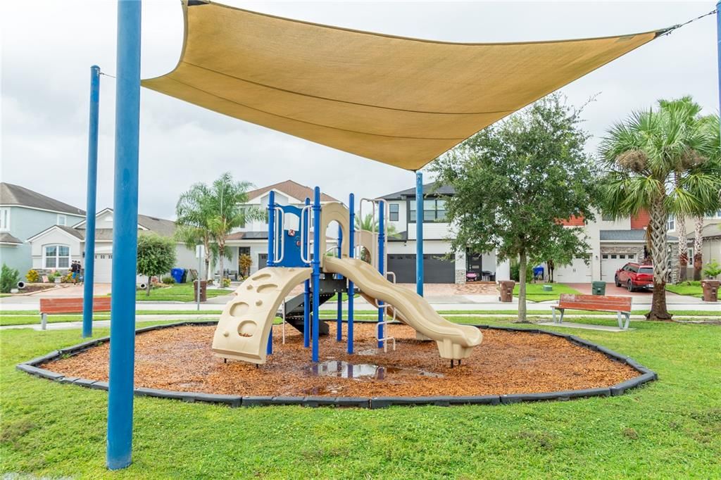 For Sale: $739,000 (3 beds, 3 baths, 2307 Square Feet)