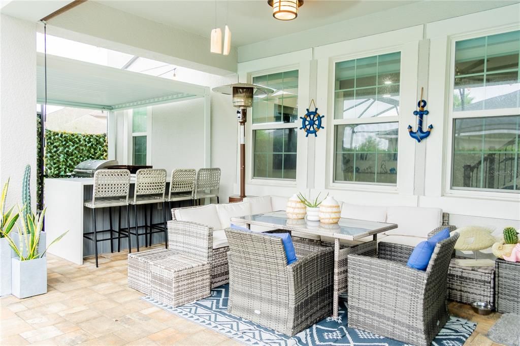 For Sale: $739,000 (3 beds, 3 baths, 2307 Square Feet)