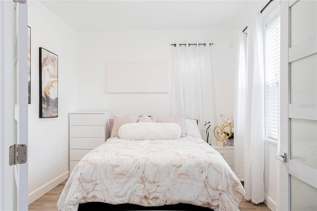 For Sale: $739,000 (3 beds, 3 baths, 2307 Square Feet)