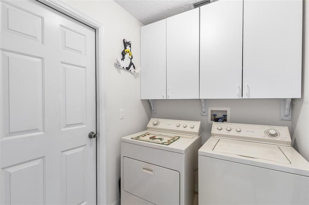 For Sale: $265,000 (3 beds, 2 baths, 1776 Square Feet)